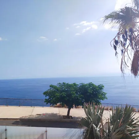 Diverxi-oceans Bed & Breakfast *